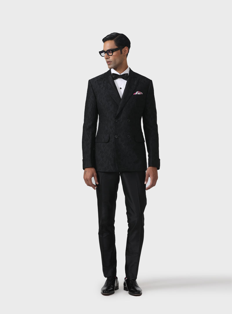 MIDNIGHT LACE ELEGANCE THE TUXEDO JACKET