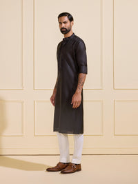 MIDNIGHT NOIR CHARM: THE EMBROIDERED BLACK KURTA