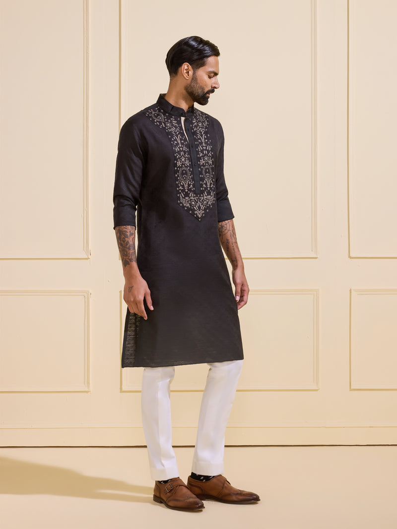 THE GILDED NIGHT: REGAL BLACK KURTA