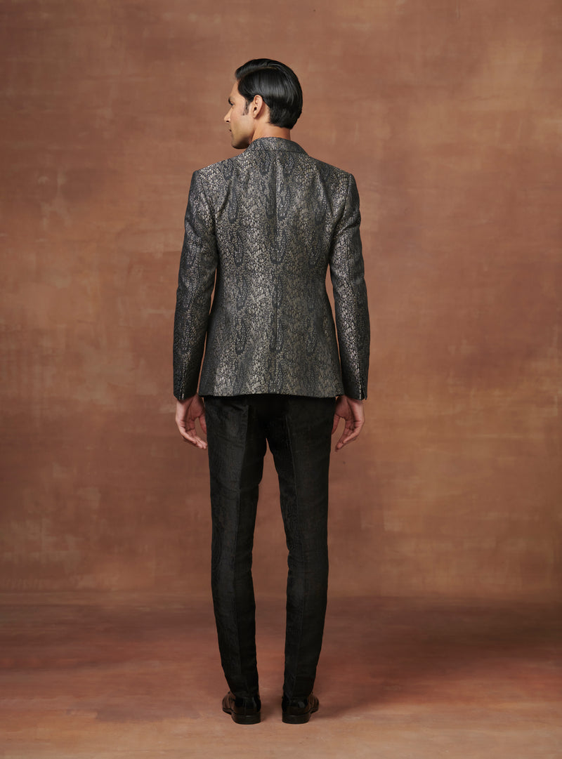 THE BESPOKE JACQUARD SYMPHONY TUXEDO JACKET