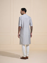 THE SILVER MIST: THE KURTA OF REFINED ELEGANCE