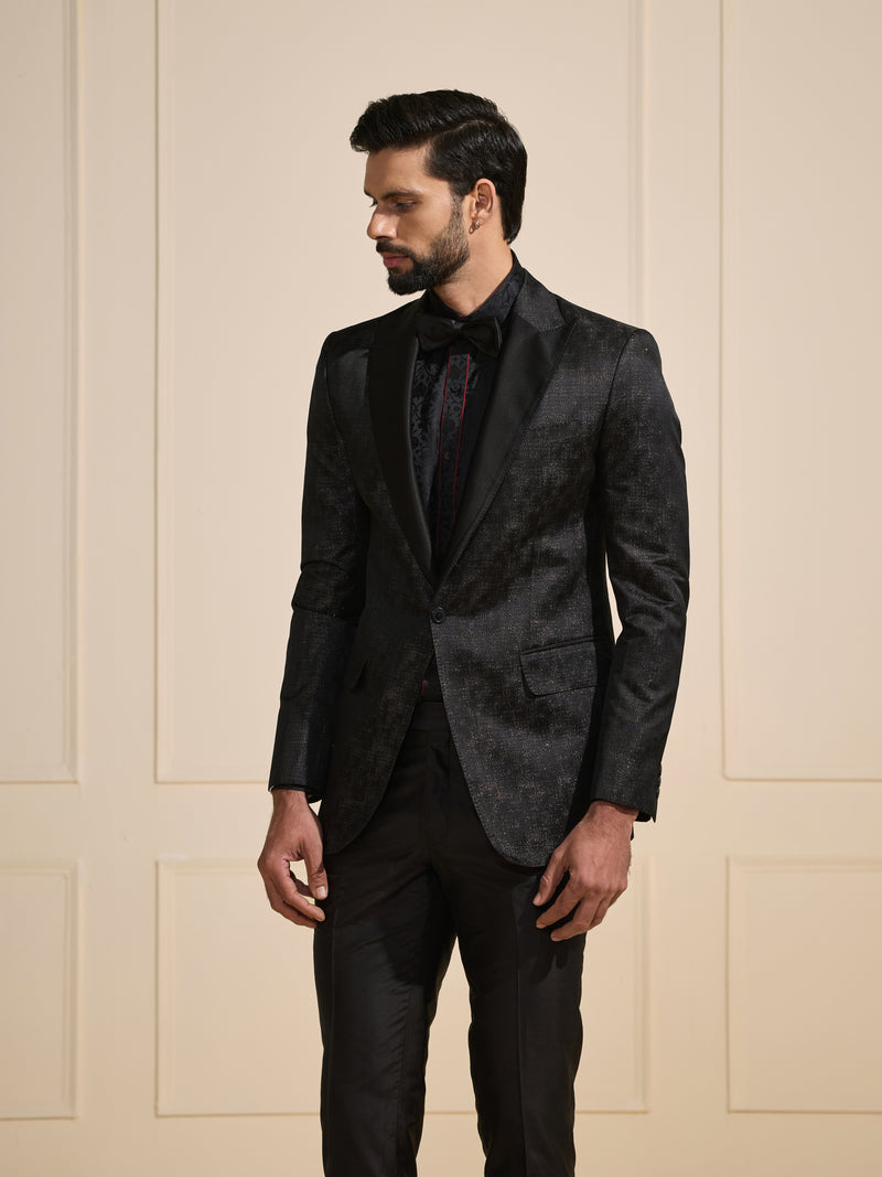 THE SPARKLING GLAMOUR: ULTIMATE BLACK TUXEDO JACKET