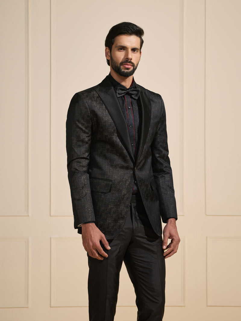 THE SPARKLING GLAMOUR: ULTIMATE BLACK TUXEDO JACKET