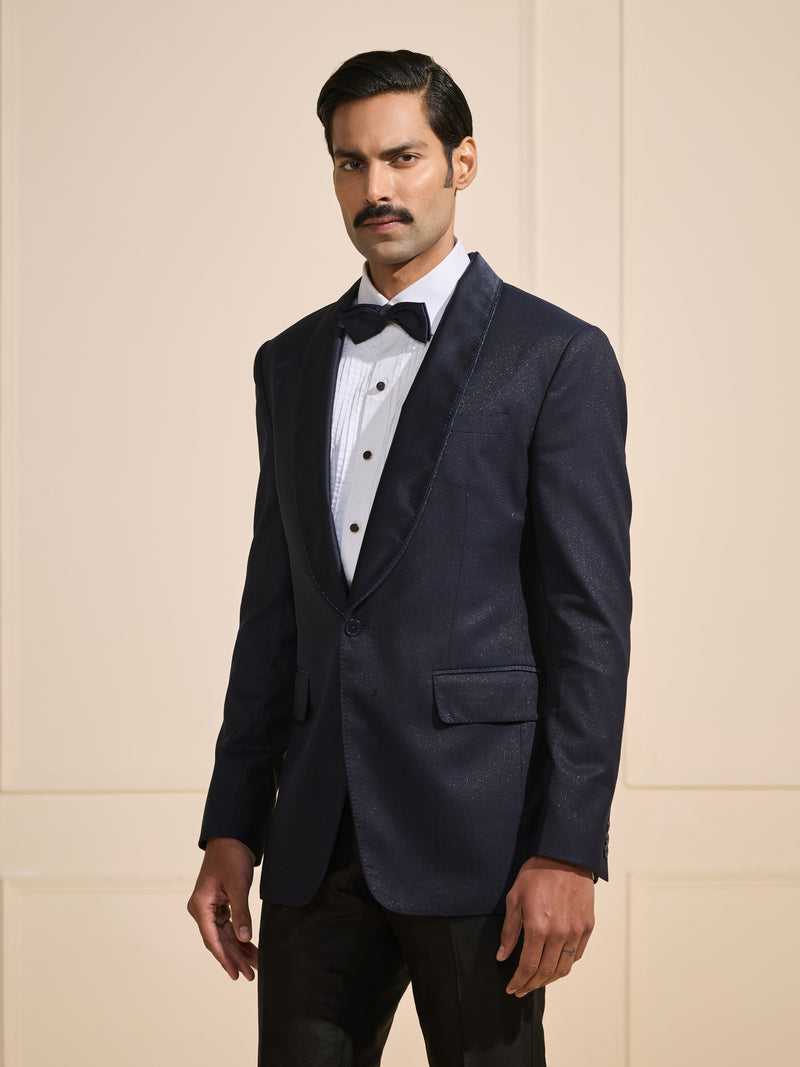 THE SABLE CHARM: THE QUINTESSENTIAL BLACK TUXEDO