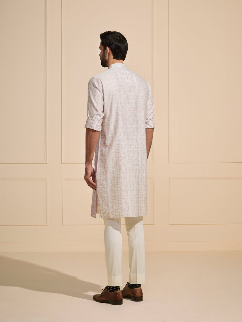 THE MOGRA HUES: ELEGANT KURTA FOR EVERY OCCASION