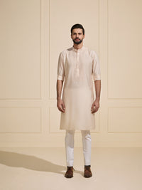 THE CASUAL REFINED LIGHTWEIGHT KURTA