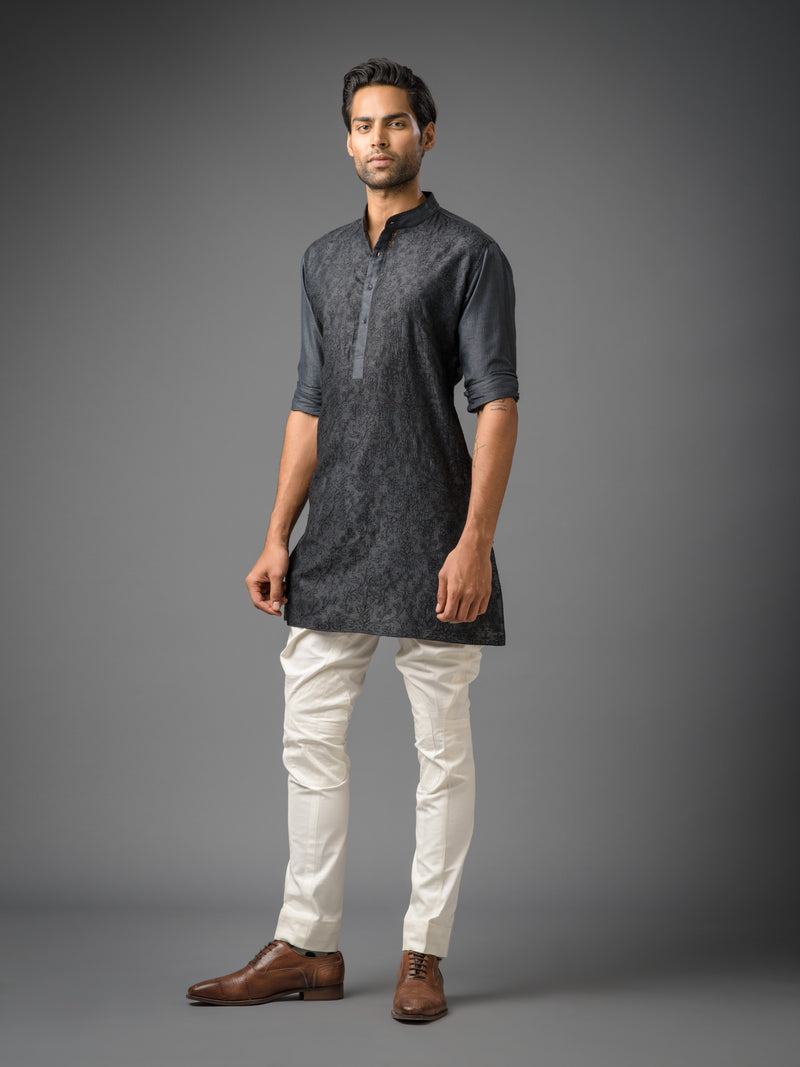 LIQUID ONYX EMBROIDERED KURTA