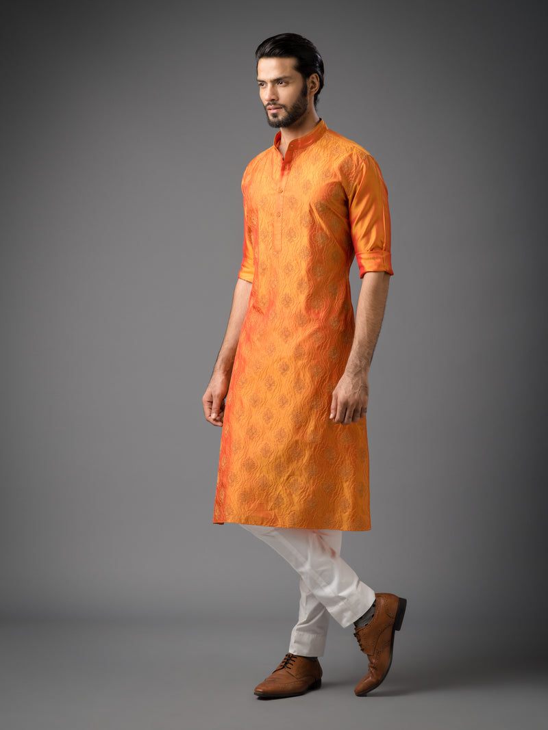 SIAMESE SCARLET EMBROIDERED KURTA