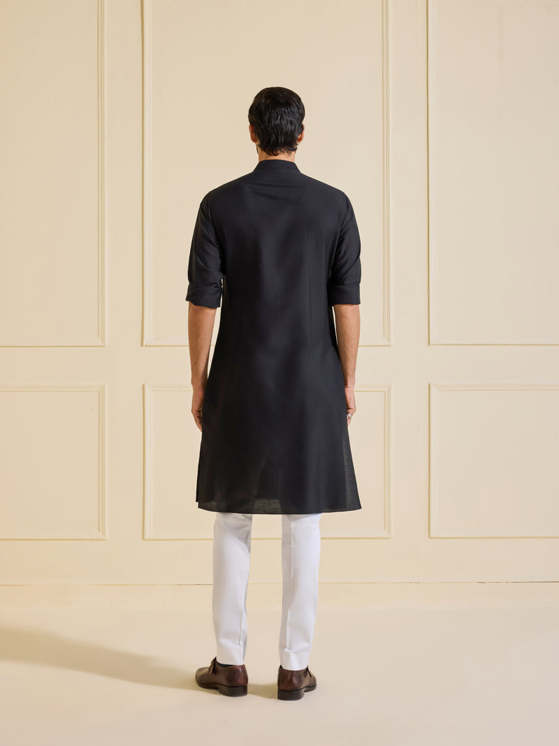 THE OBSIDIAN ALLURE KURTA