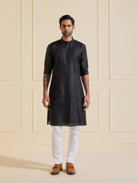 THE OBSIDIAN ALLURE KURTA