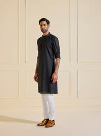 THE OBSIDIAN ALLURE KURTA