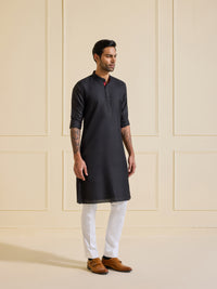 THE SHAHI NOIR KURTA