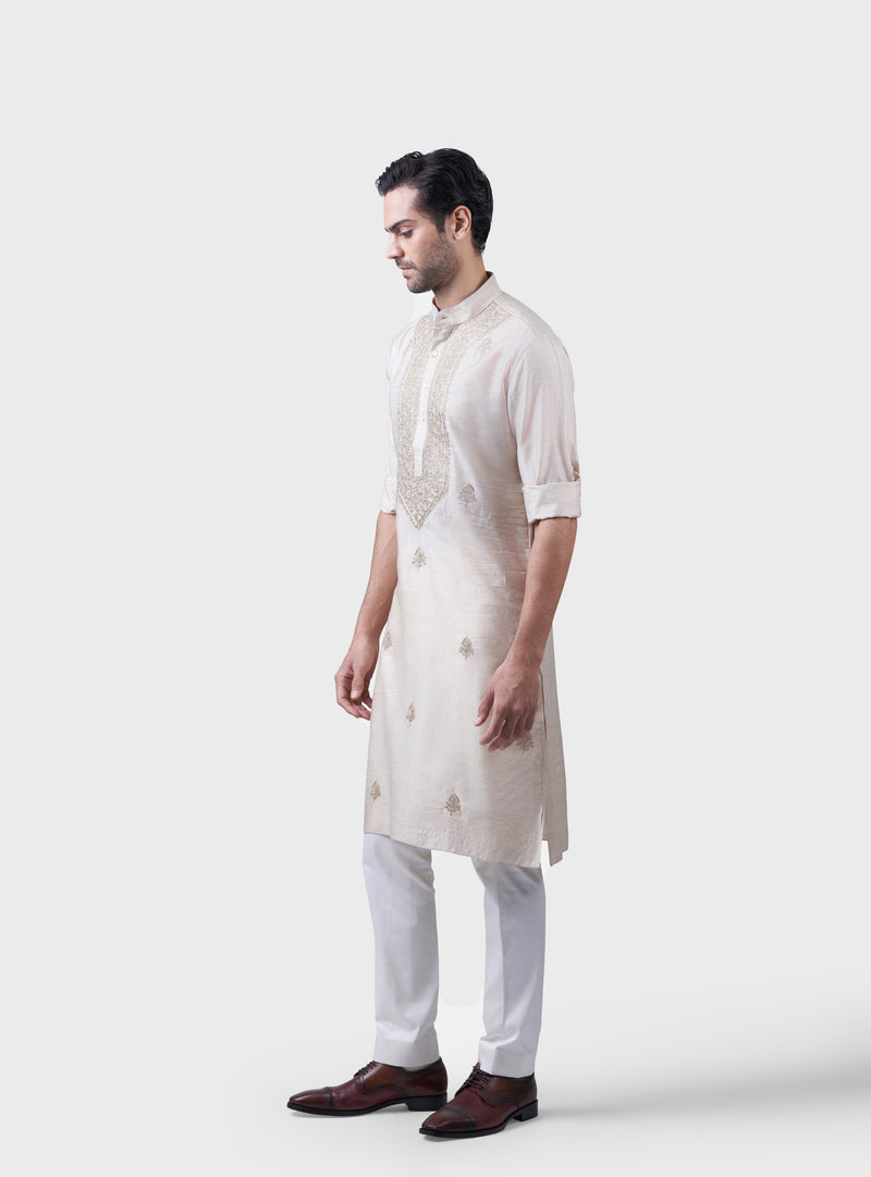 THE INTERPERSED BUTTI YOKE KURTA