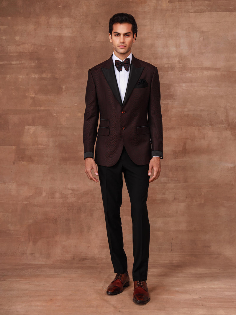 THE TEXTURED DINNER JACKET