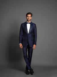 DINNER JACKET