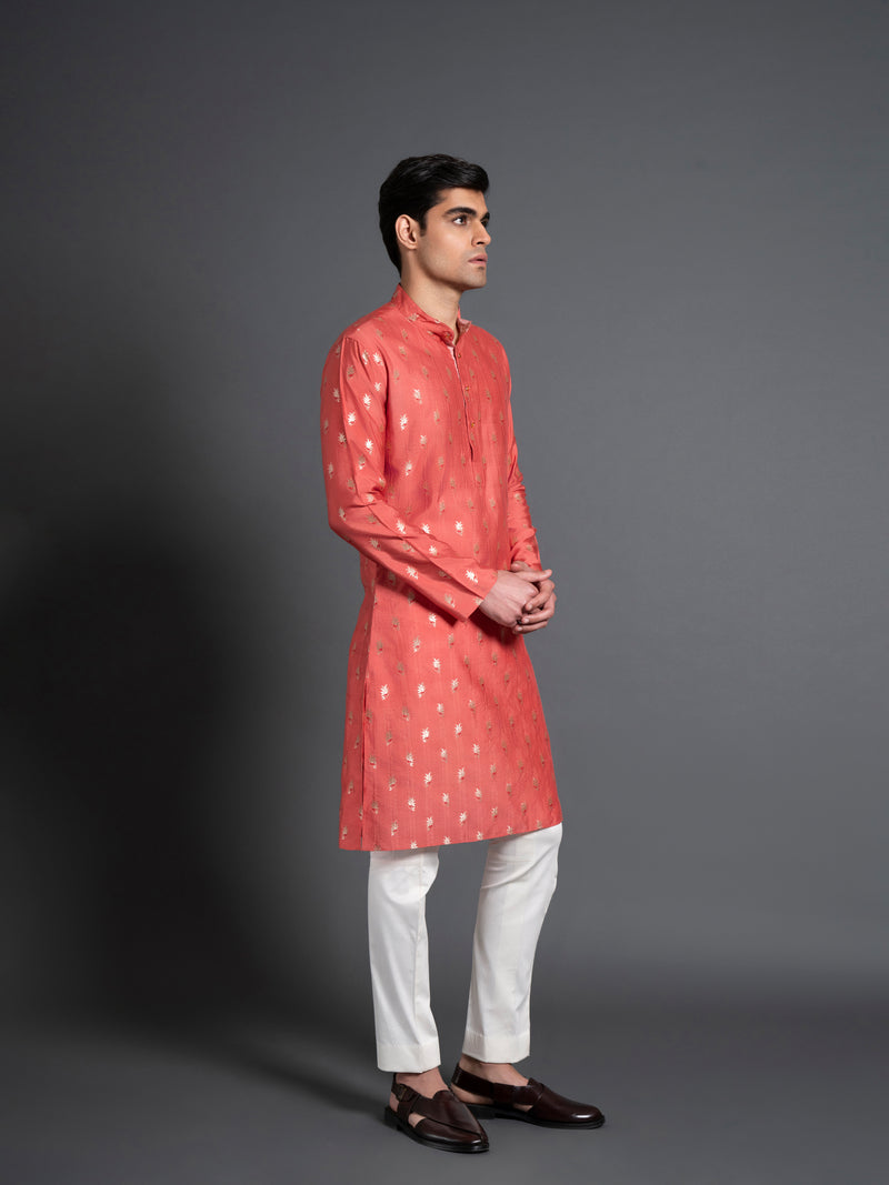 THE ZARI BUTTI KURTA