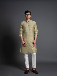 THE ZARI BUTTI KURTA